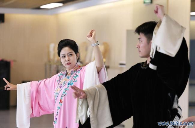 “主角”是何如真金不怕火成的——“一场戏”的台前幕后
